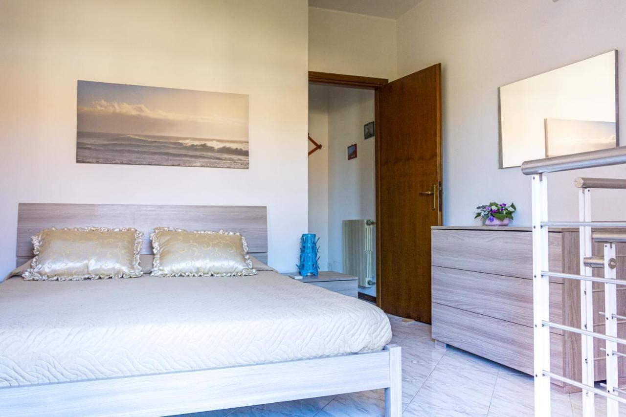 Appartamenti La Casina Porto Azzurro Exterior foto