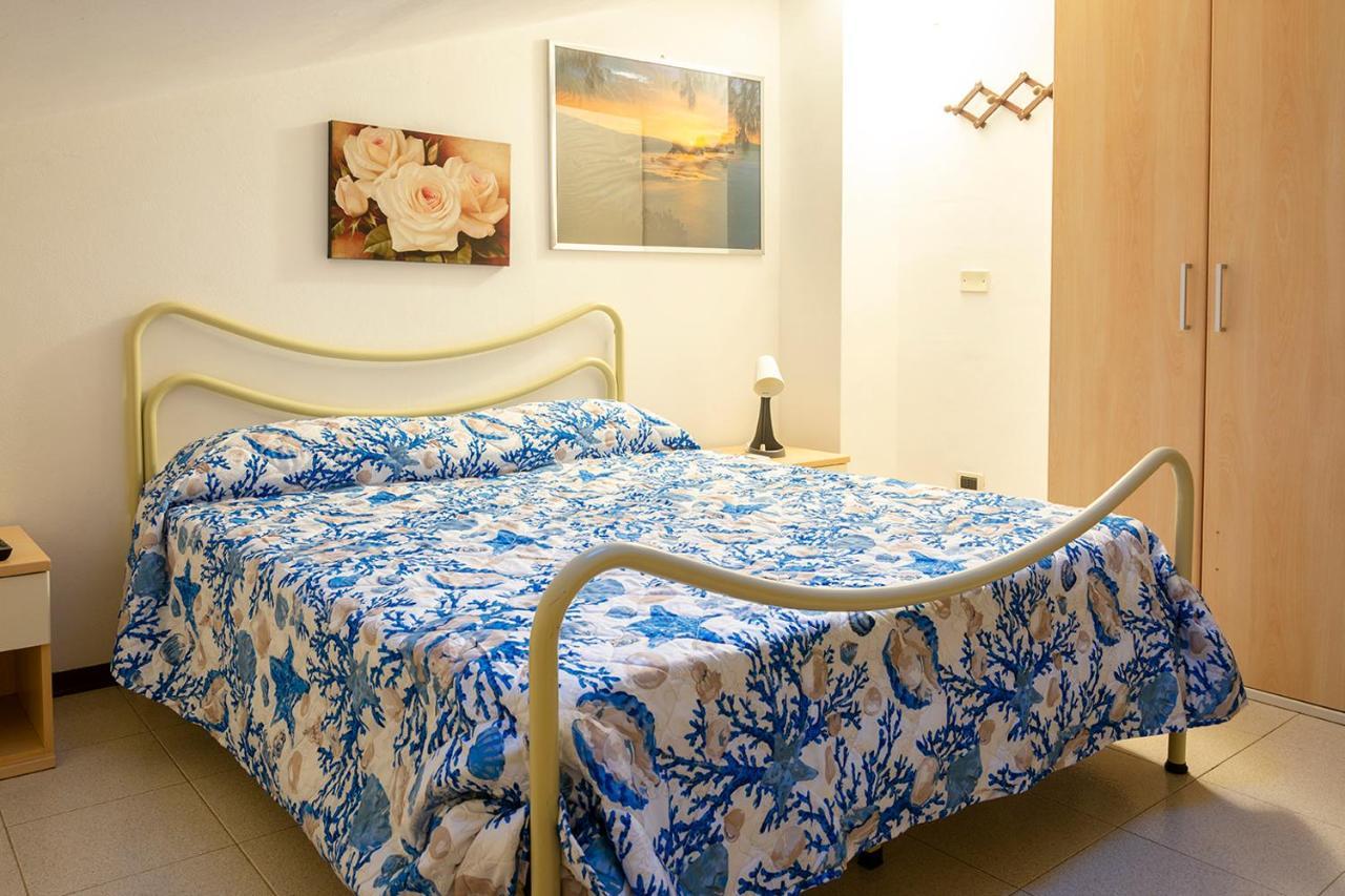Appartamenti La Casina Porto Azzurro Exterior foto