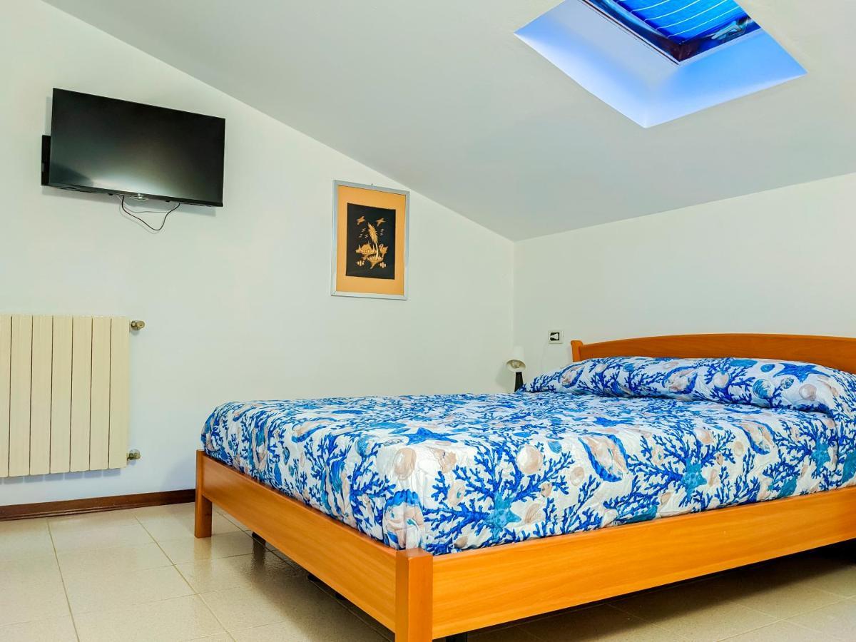 Appartamenti La Casina Porto Azzurro Exterior foto
