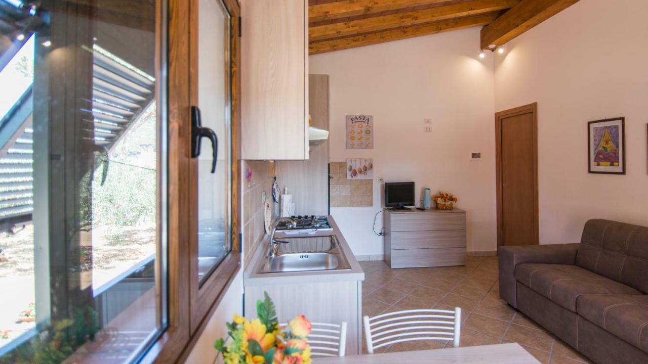 Appartamenti La Casina Porto Azzurro Exterior foto