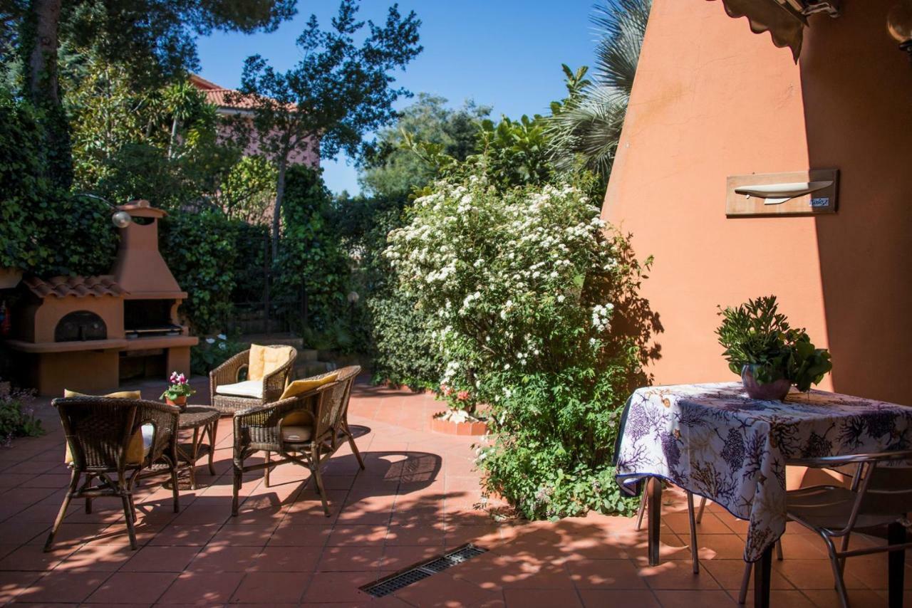Appartamenti La Casina Porto Azzurro Exterior foto